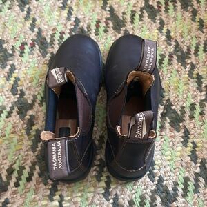 Blundstones Brown in EUC